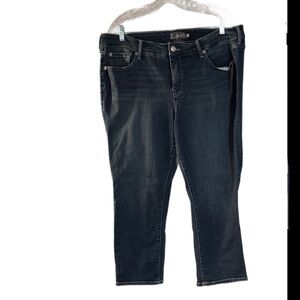 Torrid Dark Blue Ankle Jeans size 18 short